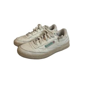 Reebok Low-Top Sneakers in Off-White with Teal Accent, Size 8 Women’s